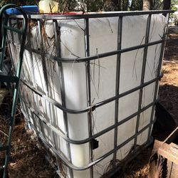 Tote 300 Gallon