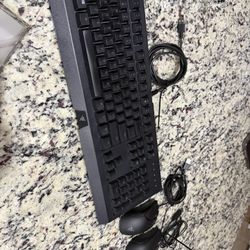 Razer Keyboard And 2 Razer Gaming Mouse