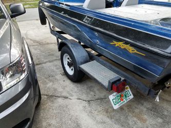 1990 stratos bass boat