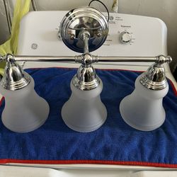Bathroom Light Used Good Condition $25