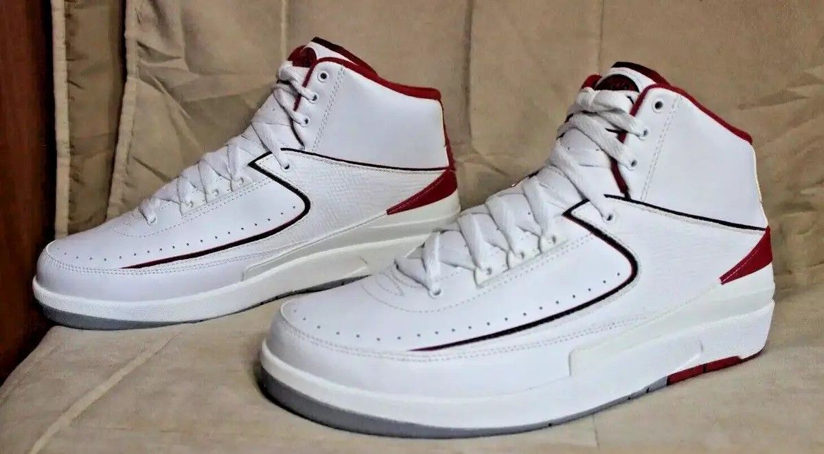 Jordan 2 "Chicago Home" (Size 10.5)