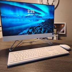 HP 24” All In One Computer. Like New!