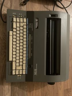 Smith&corona typewriter grey