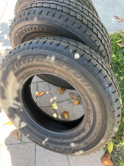 Bridgestone Dueler 255/75/17