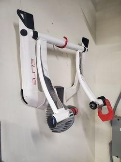 Elite Qubo Fluid Bike Trainer