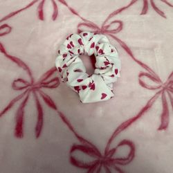 valentine hair accessorie