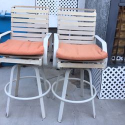 Pool Chairs & Pads