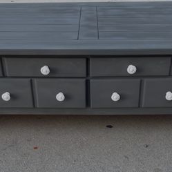 🔥Really Clean 4 Drawer TV Stand $30🔥