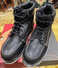 Read posting 9.5 boots