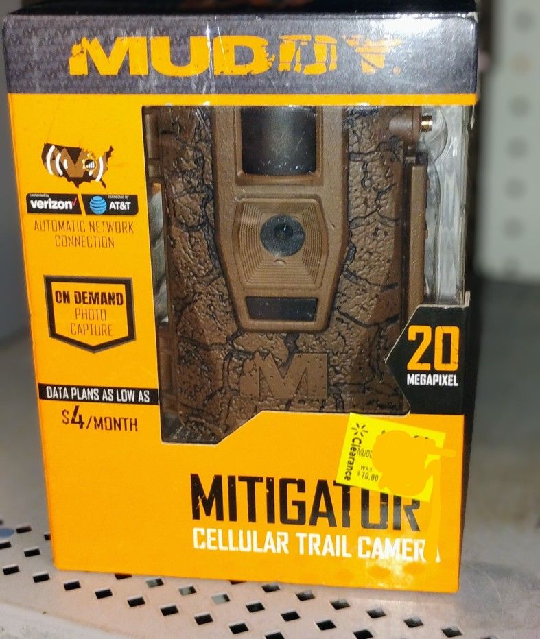 TRAIL CAMERA