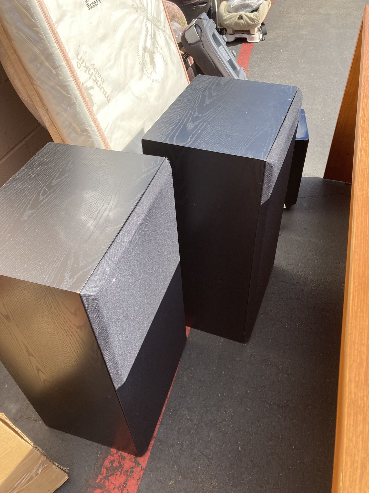 Harmon kardon Speakers And sub Woofer