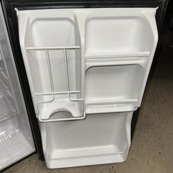 Magic Chef 4.4 Cubic Foot Mini Fridge with Top Freezer