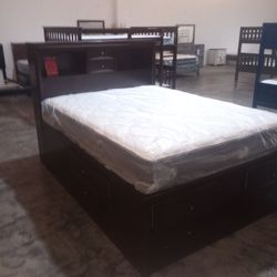 Beautiful Brown Queen Storage Bed With Drawers ( Ask For Jose)