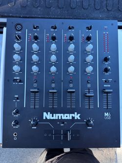 Numark M6 Analog DJ Mixer