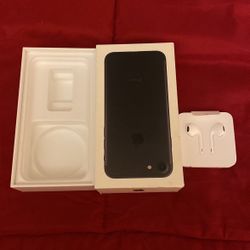I Phone 11 Box With Ear Pice