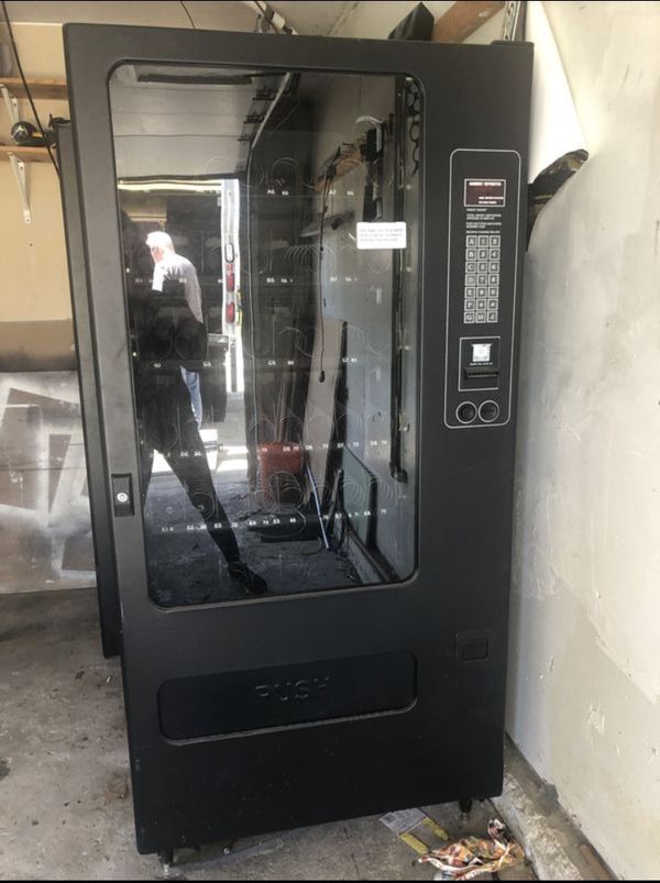 8-like new vending machines CHEAP CHEAP CHEAP! for Sale in Frankfort