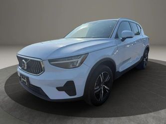 2024 Volvo XC40
