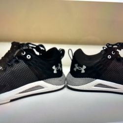 Women’s Under  Armour Shoe 9.5