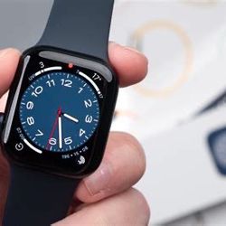 Apple Watch Series 8 [GPS + Cellular, 45mm] 