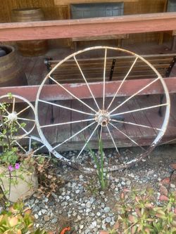 Carriage wheels, metal. 2 40” 2 14”