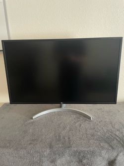 LG MONITORS 32 4K