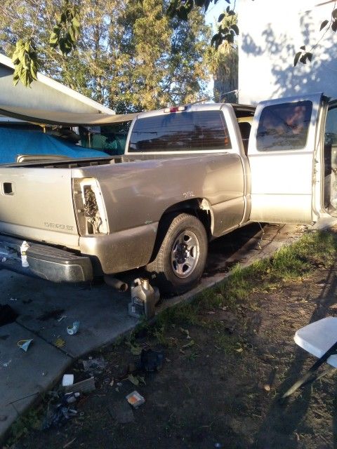 Chevy Silverado Part Out 2004