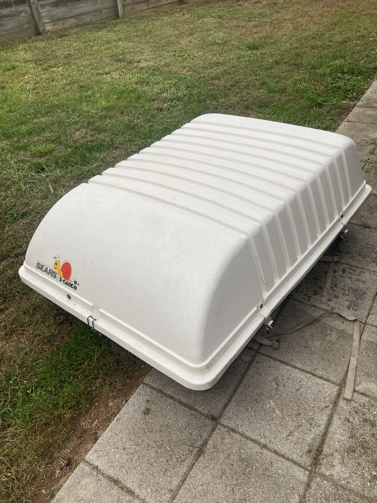 Rooftop Cargo Carrier