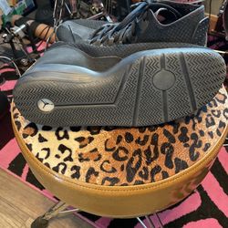 Jordan reveal triple clearance black