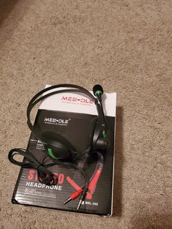Stereo headphones and earphones