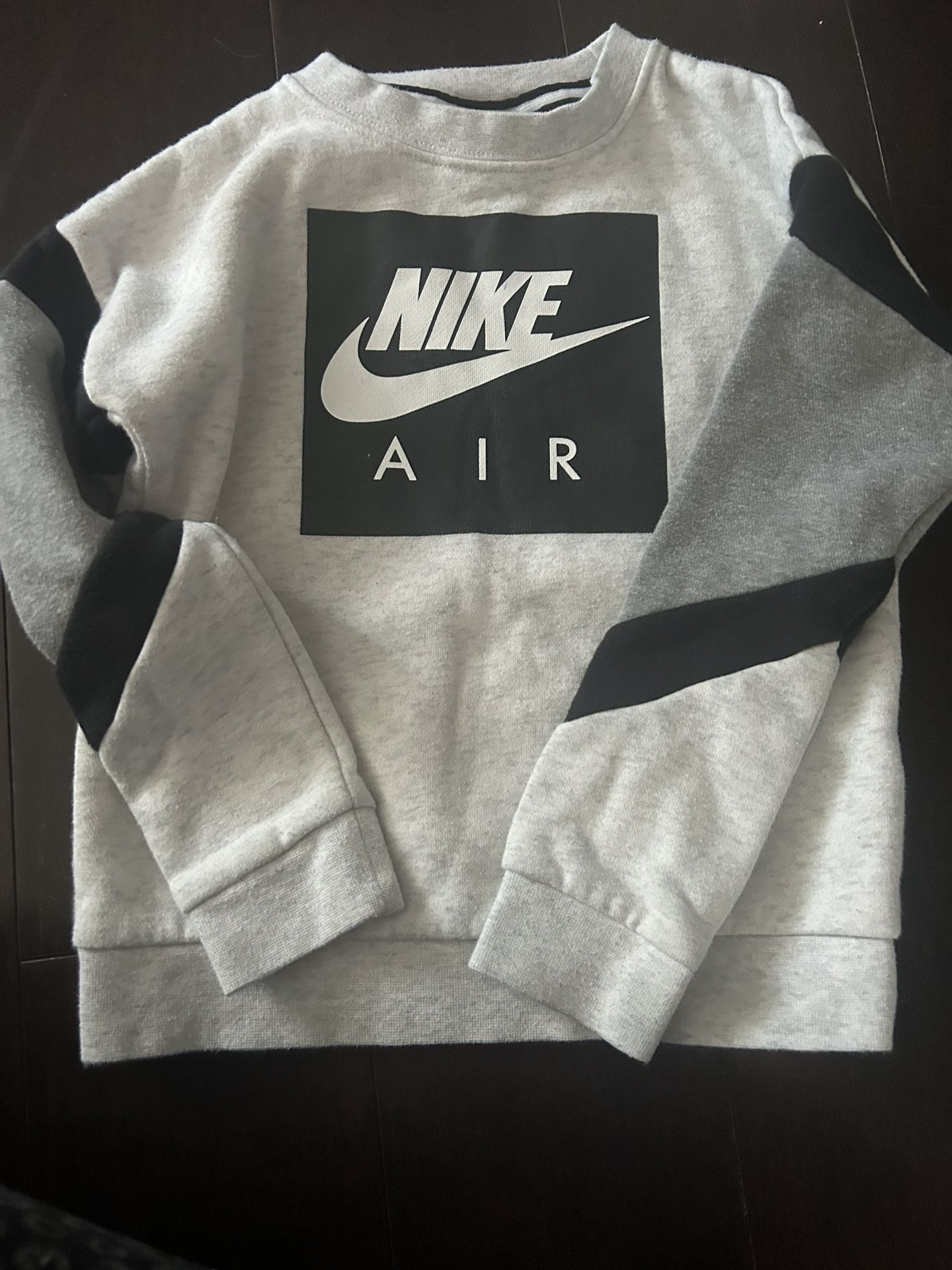 Nike Boys Sweater