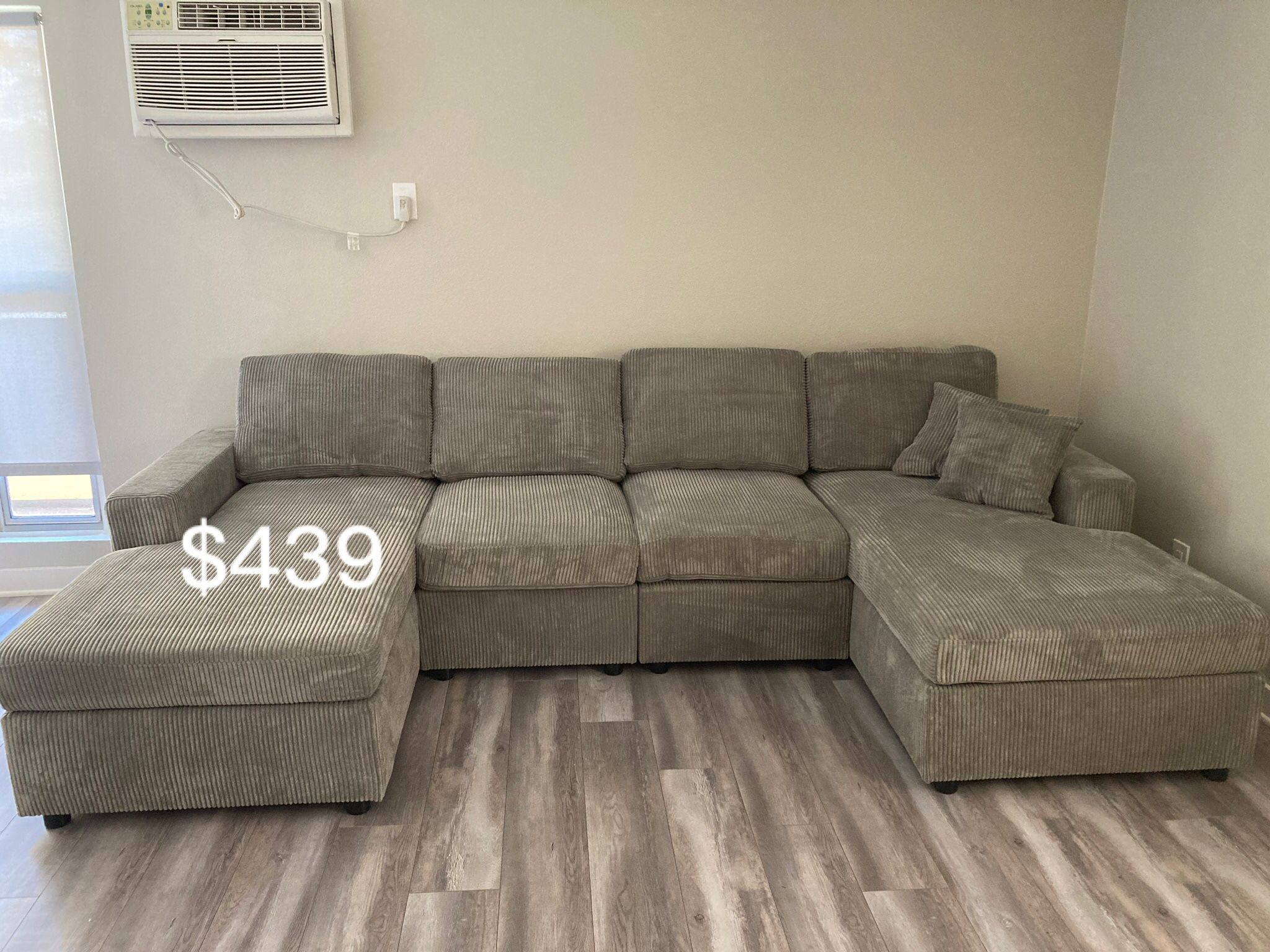 $439 No Tax 2-Pc Sectional Sofa Set