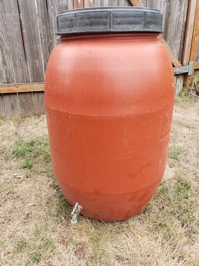 Rain Collection Barrel 190 LIT