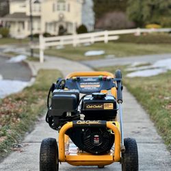 Commercial Grade Cub Cadet 3200 PSI Pressure Washer / Power Washer AAA pump @2.5 GPM
