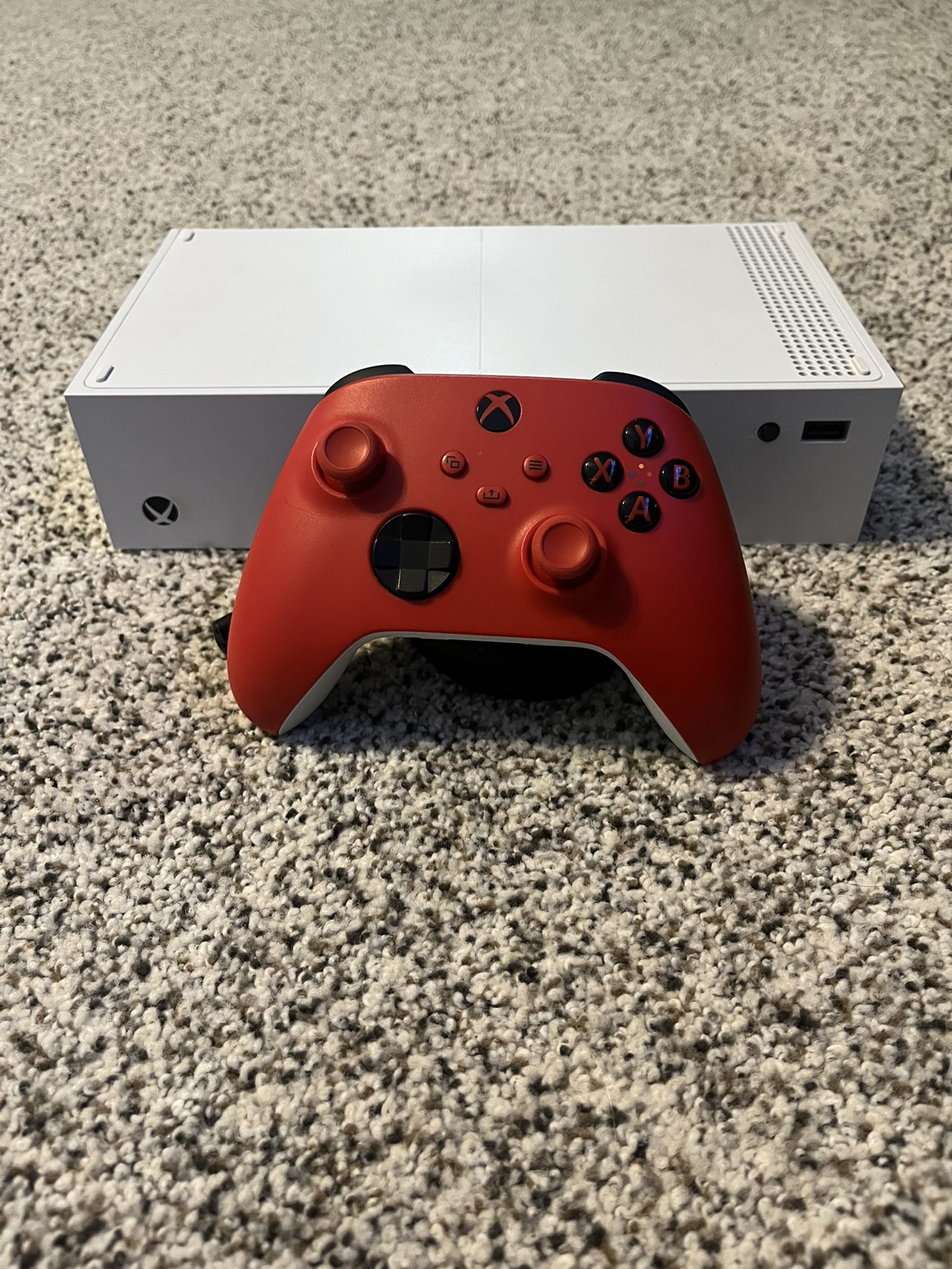 Selling Xbox One S 