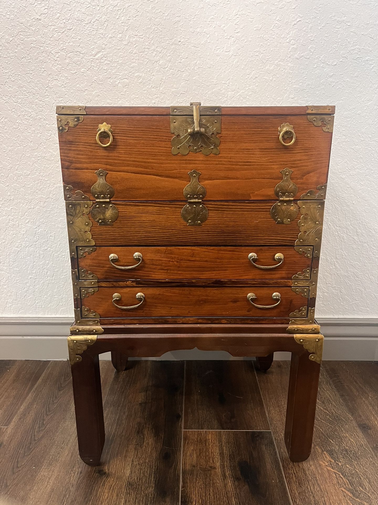 CHINESE CHEST ON LEGS WOOD BRASS SMALL STORAGE CABINET WITH LOCK CHINA VINTAGE WORK BOX