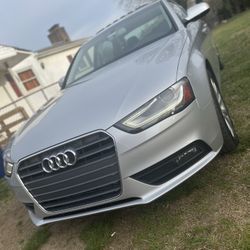 Audi A4 2.0 Twin Turbo Premium Plus 