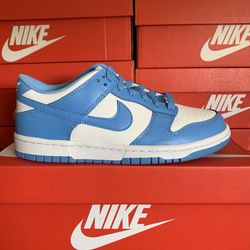 Nike Dunk Low UNC Size 5.5Y / 7W 
