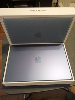 Apple MacBook Neo Laptop13" new 256g Indigo