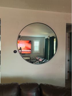 Large 48x48” round mirror, excellent condition