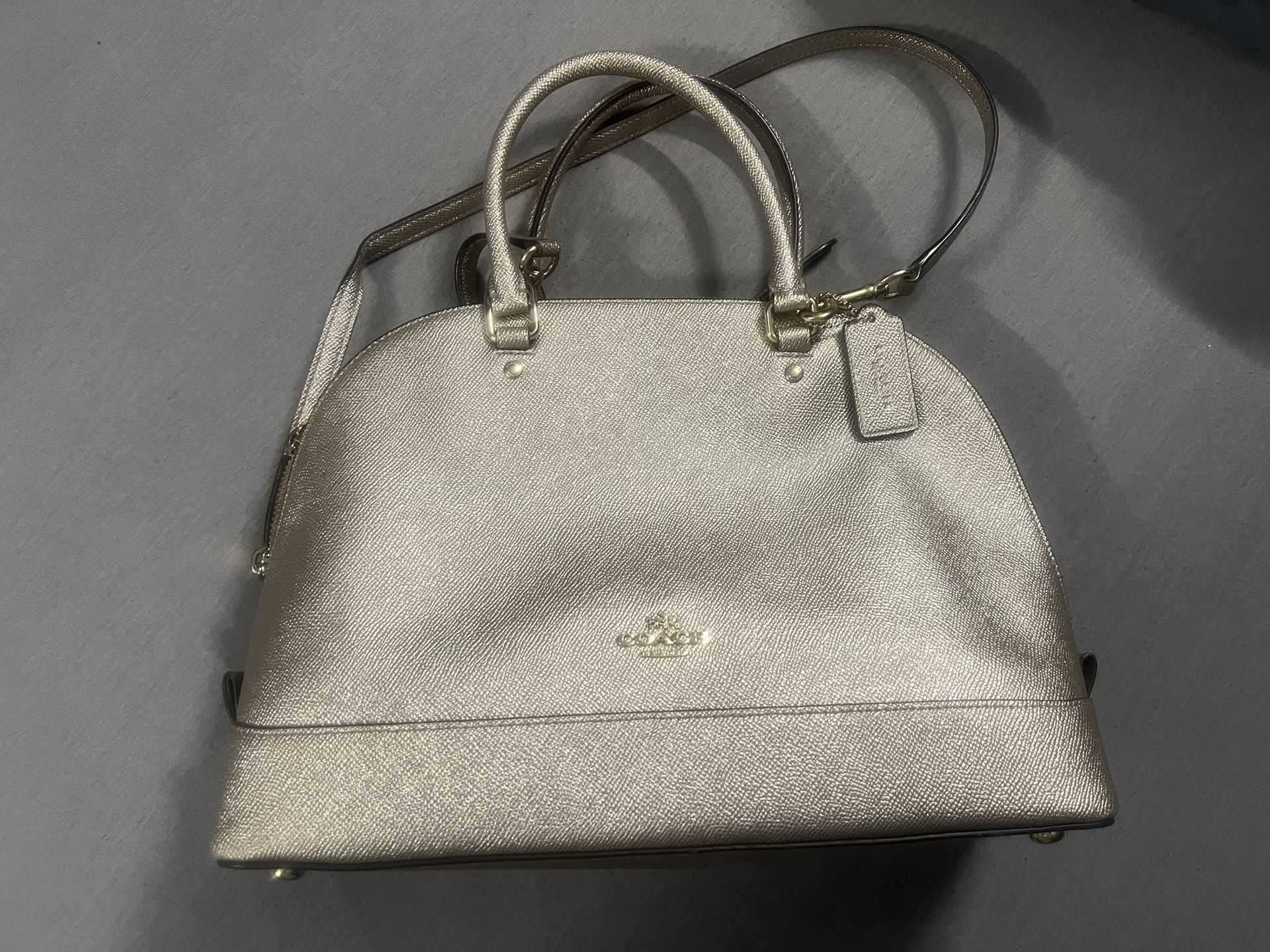 Gold Coach Sachets