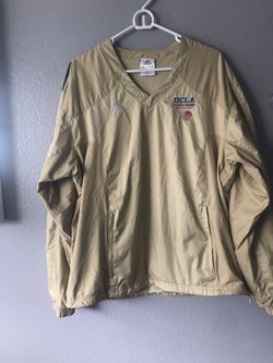 UCLA BASKETBALL WINDBREAKER