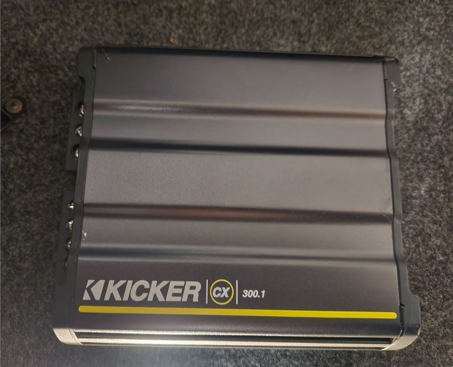 Kicker Amplifier 