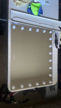 Vanity mirror