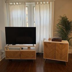 Elegant Brown & White TV Console Set with Gold Accents  - just for you 🤩❗️