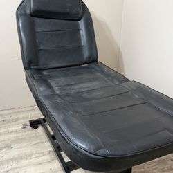 Electric Adjustable Tattoo Table/Bed