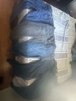 Jeans Bundle sizes around 30-32 (same day deliver 5-10$)