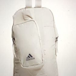 Essential 3 Sling Bag