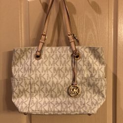 Michael Kors monogram purse