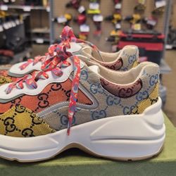 Gucci Shoes Unisex Women 8 Men 6 COMES With Box And Receipt 