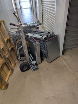 COMMERCIAL GRADE MOVING BLANKETS/PADS